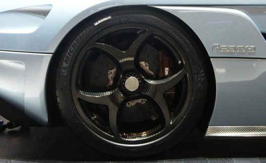 koenigsegg-regera-carbon-fiber-wheel