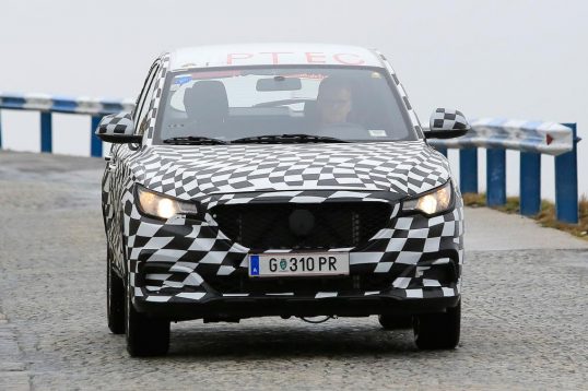 mg-zs-spied-02