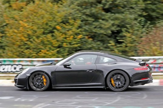 next-generation-porsche-911-mule-spotted-testing-04