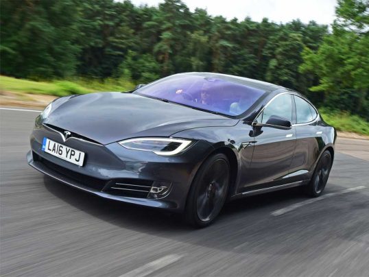 tesla-model-s-2016-p90d-02