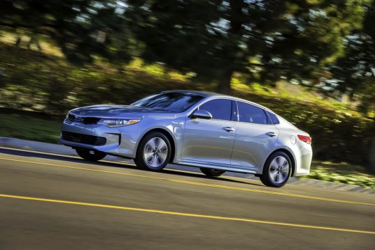 kia-optima-phev-3