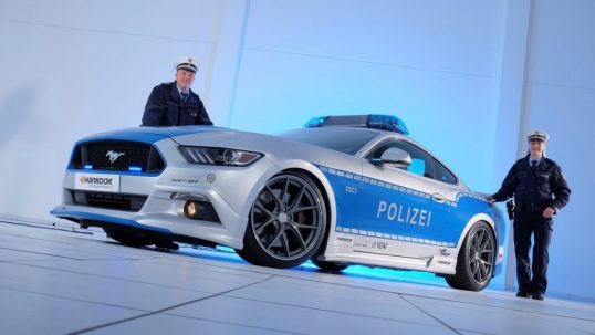 polizei-ford-mustang-gt-tuner