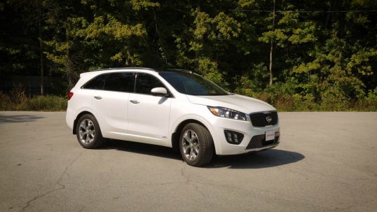 2016-kia-sorento-comparo-00001