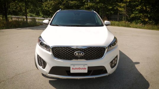 2016-kia-sorento-comparo-00004