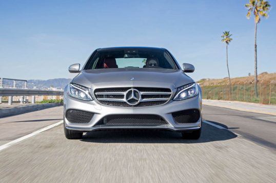 2016-mercedes-benz-c300-rwd-front-end-in-motion-02