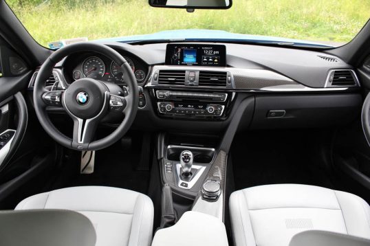 2016-bmw-m3-interior-2