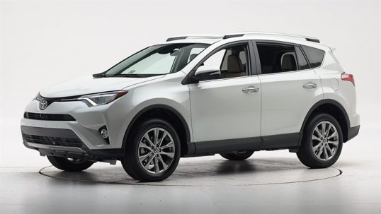 2016-toyota-rav45