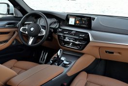 2017-bmw-540i-sdrive-53