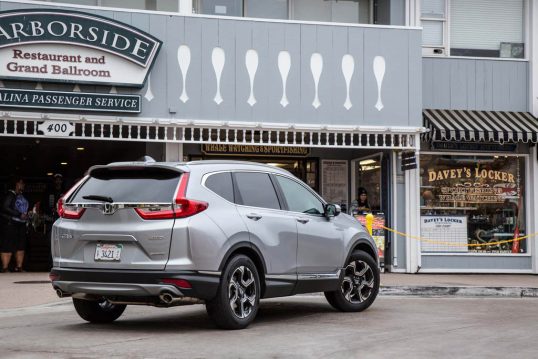 2017-honda-cr-v-touring-awd-rear-three-quarter