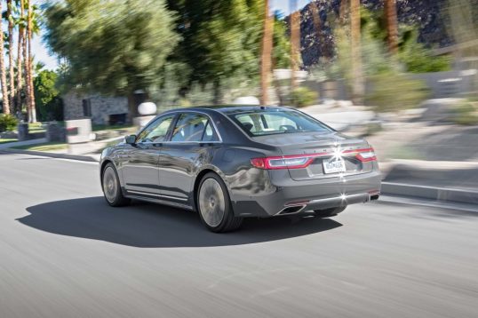 2017-lincoln-continental-30t-awd-rear-three-quarter-in-motion-02