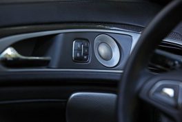 2017-lincoln-mkz-3-0t-awd-126