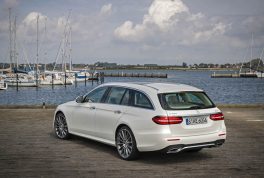 2017 Mercedes-Benz E400 Wagon