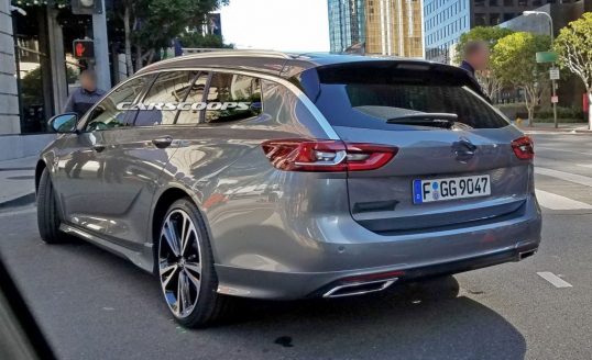 2017-opel-insignia-st-2