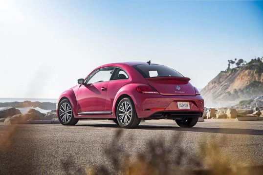 2017-volkswagen-pinkbeetle-rear-three-quarter