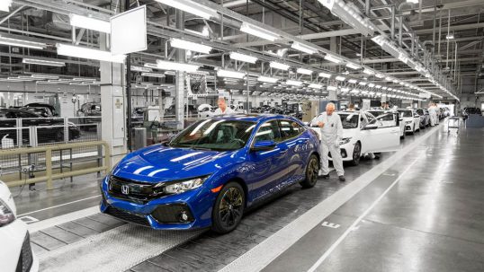 2017-honda-civic-hatchback-assembly3