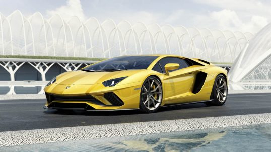 2017-lamborghini-aventador-s-04