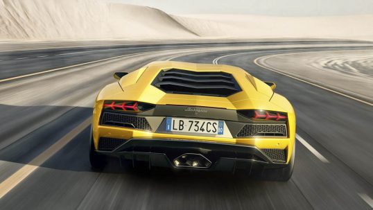 2017-lamborghini-aventador-s-13