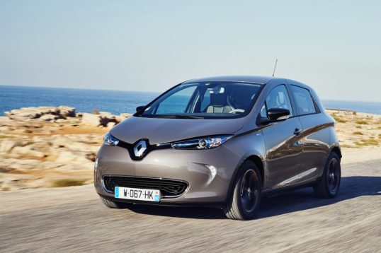 2017-renault-zoe-57