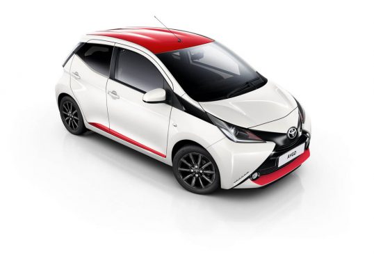 2017-toyota-aygo-x-press-2