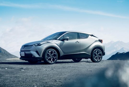 2017-toyota-c-hr-japan-4