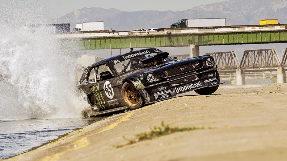 Ford Mustang Hoonicorn RTR