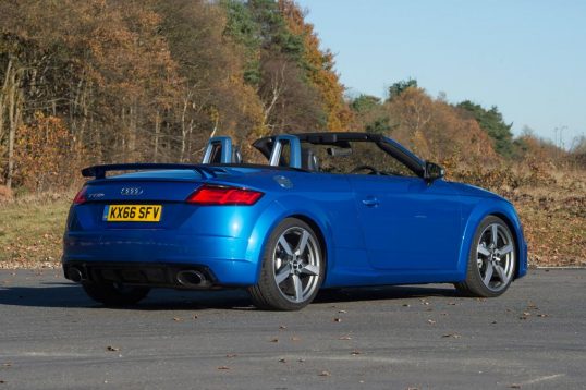 audi-tt-rs-10