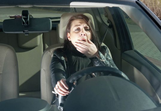 خطرات رانندگی در حالت کم‌خوابی