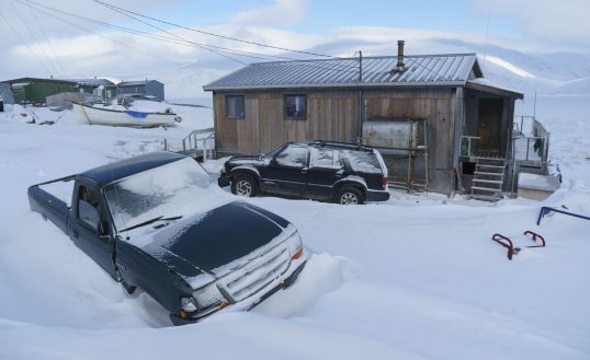 Pangnirtung arctic houses