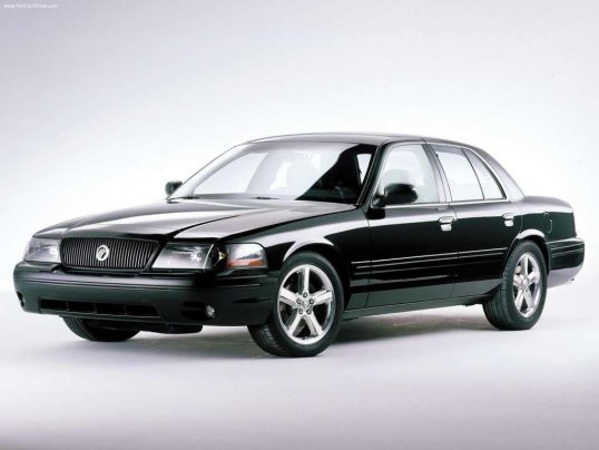 mercury-marauder-2003-02