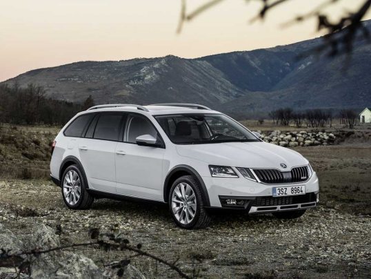 skoda-octavia-2017-scout-03