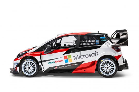 toyota-yaris-wrc-side-view