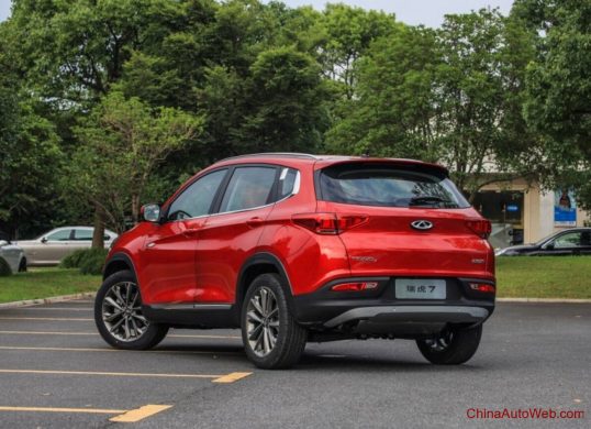 chery-tiggo-7-2017-040