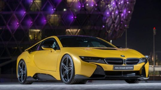 colorful-bmw-i8s-at-yas-marina-circuit