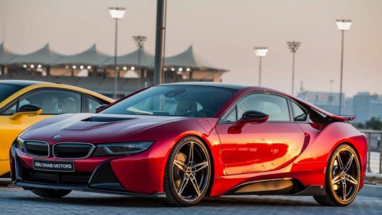 colorful-bmw-i8s-at-yas-marina-circuit5