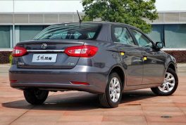 dongfeng-fengshen-s30-3