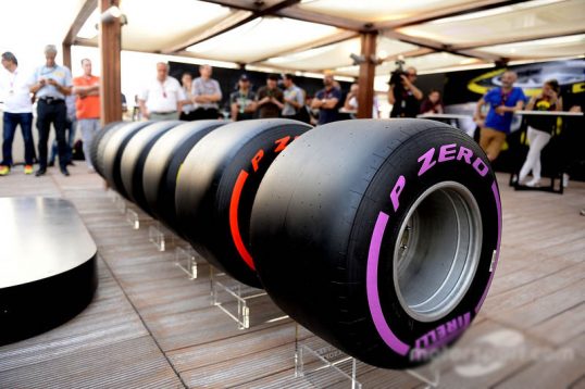 f1-abu-dhabi-gp-2016-2017-pirelli-tyres