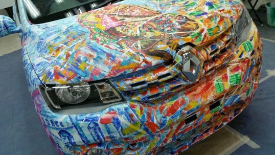 renault-kwid-art-car