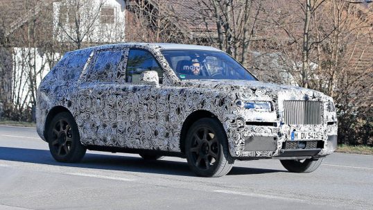 rolls-royce-cullinan-suv-spy-photos