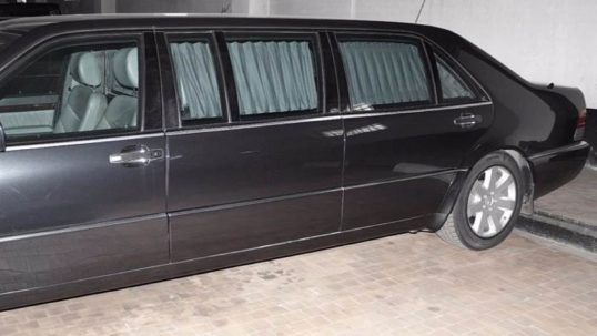 vladimir-putins-mercedes-s600-pullman-guard2