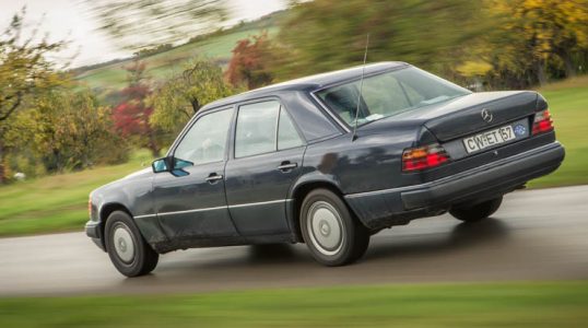 1992-mercedes-benz-e-class-4