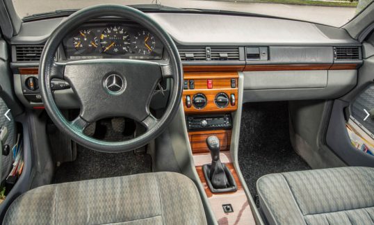 1992-mercedes-benz-e-class-9