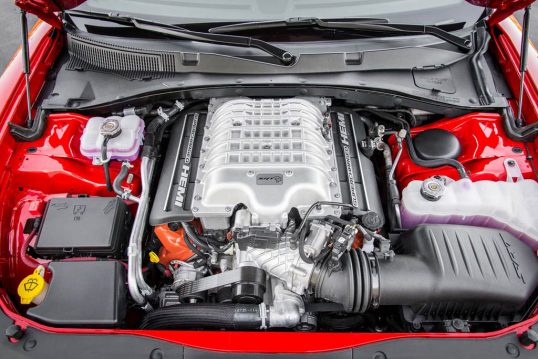 2016-dodge-charger-srt-hellcat-engine