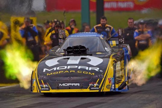 2016-mopar-sponsored-dodge-charger-rt-national-hot-rod-association-nhra-drag-racers-matt-hagan