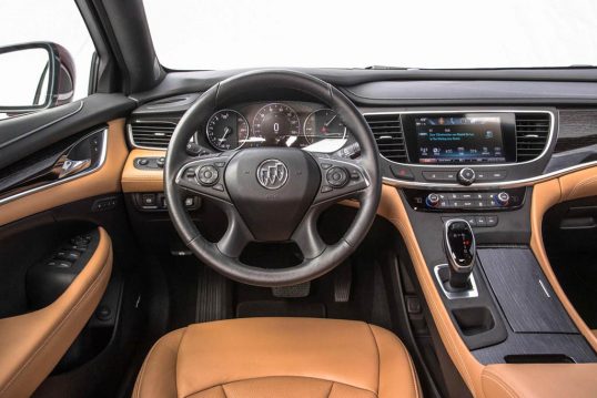 2017-buick-lacrosse-cockpit