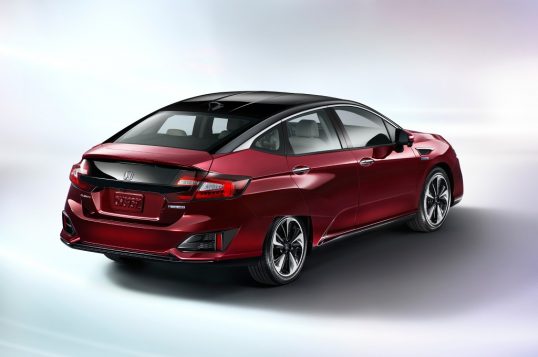 2017-honda-clarity-fuel-cell-rear-three-quarter