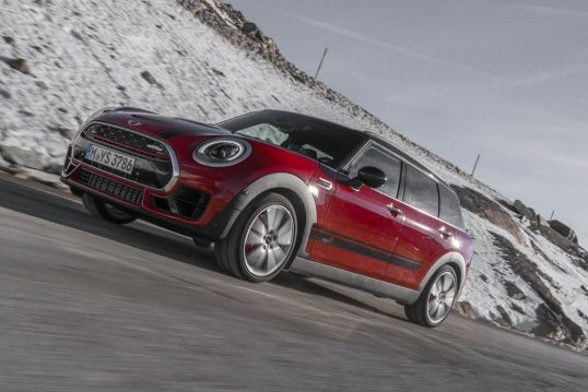 2017-mini-clubman-jcw