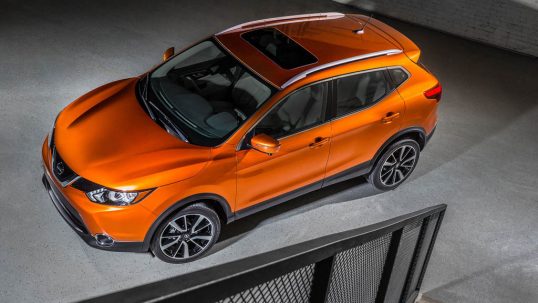 2017-nissan-rogue-sport-05