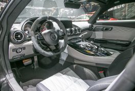 2018-mercedes-amg-gt-c-coupe-edition-50-cabin-01