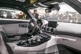 2018-mercedes-amg-gt-c-coupe-edition-50-cabin-02