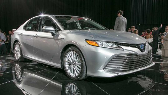 2018-toyota-camry-xle